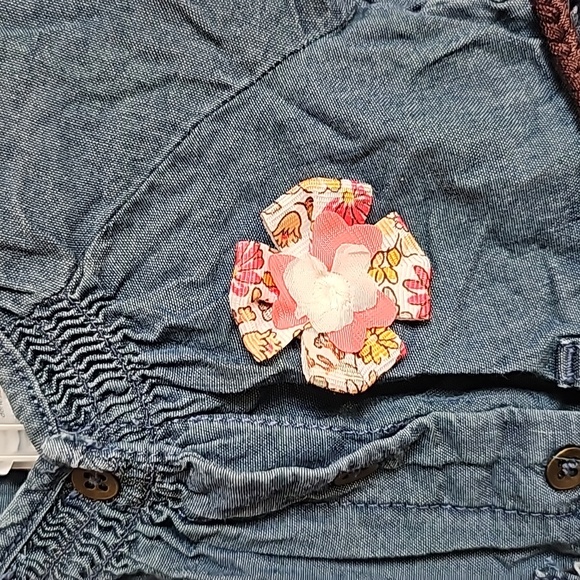 Carter's Blue Jean Top With Flowers and Belt in Baby Size 6M EUC - Picture 2 of 5